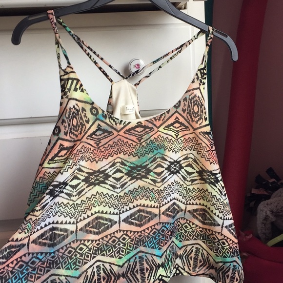 Cute crop top - Picture 1 of 1